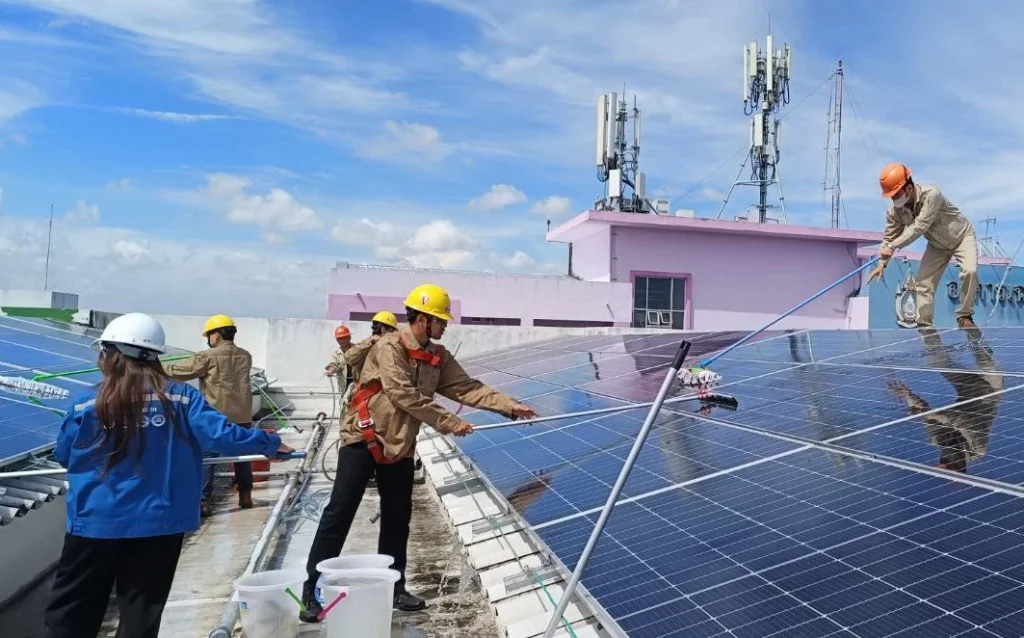 ‘ไทยออยล์’ หนุนระบบผลิตไฟฟ้าจากพลังงานแสงอาทิตย์ ช่วยลดค่าไฟในโรงพยาบาล